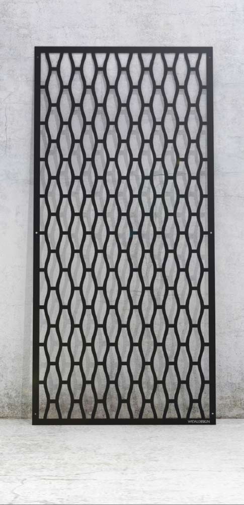 Laserskuren design i metall med monster Geometri WidalDesign